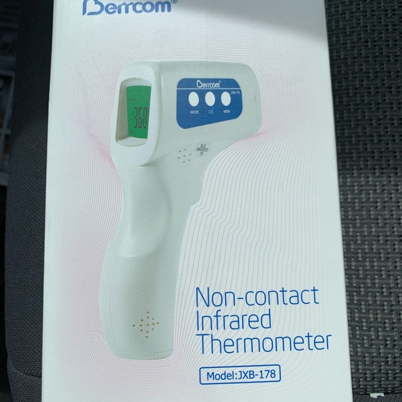 Easy@Home No Touch Forehead Thermometer for Digital
Body Temperature Measurement - Picture 7 of 9